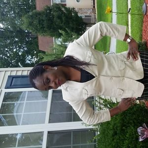 Meet your Posher, Bose